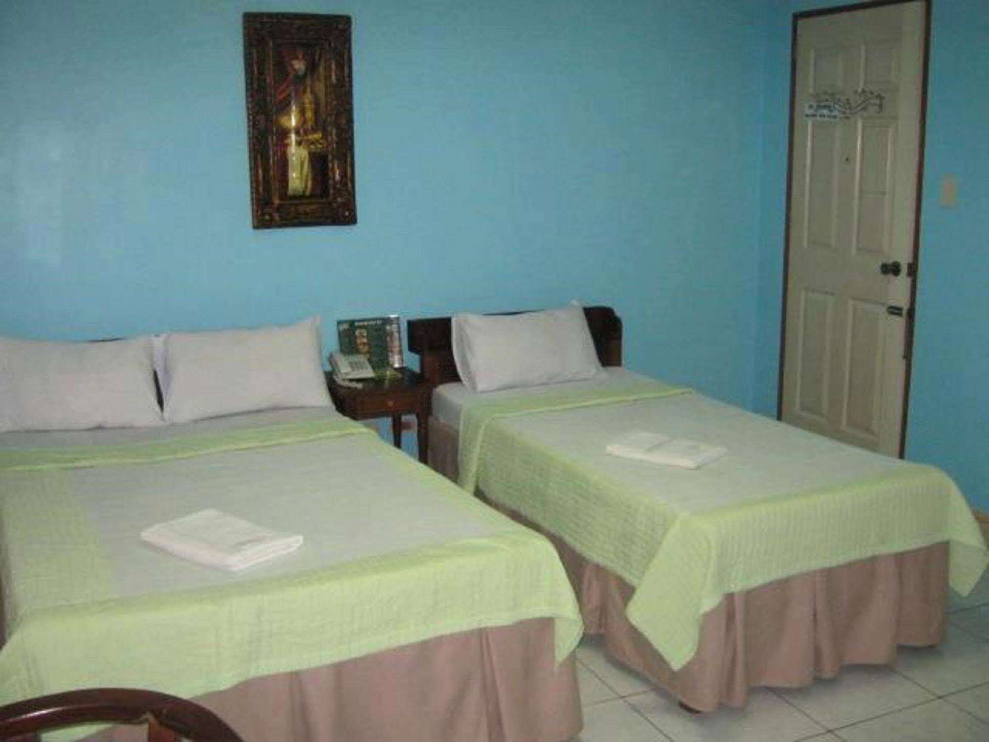 Liberty Park Pension Puerto Princesa Extérieur photo
