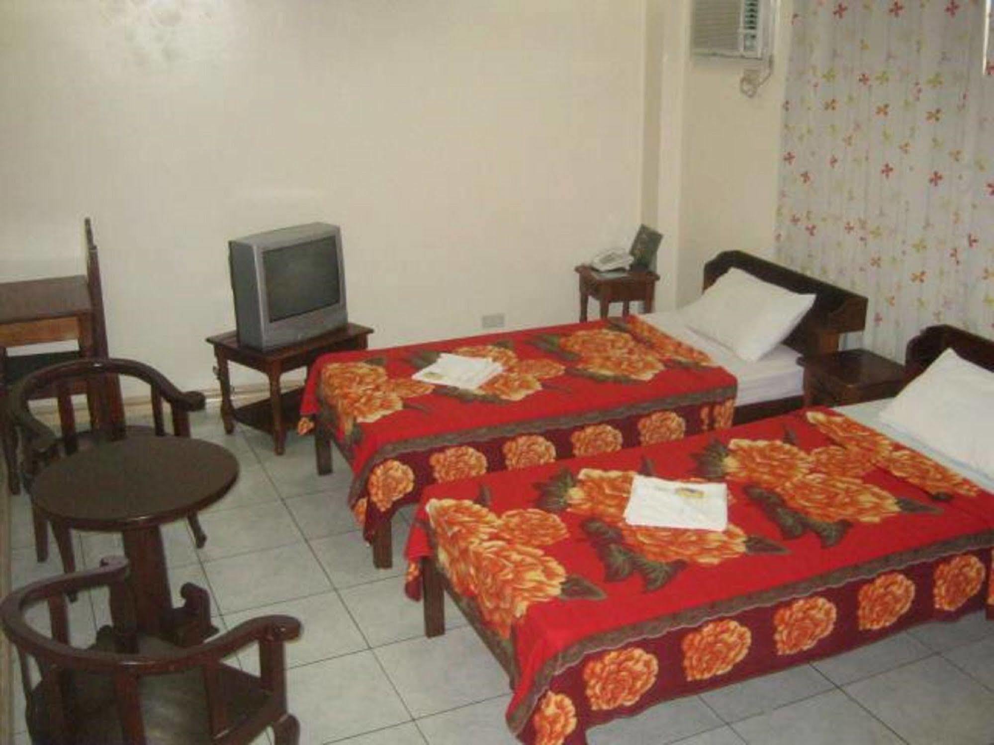 Liberty Park Pension Puerto Princesa Extérieur photo