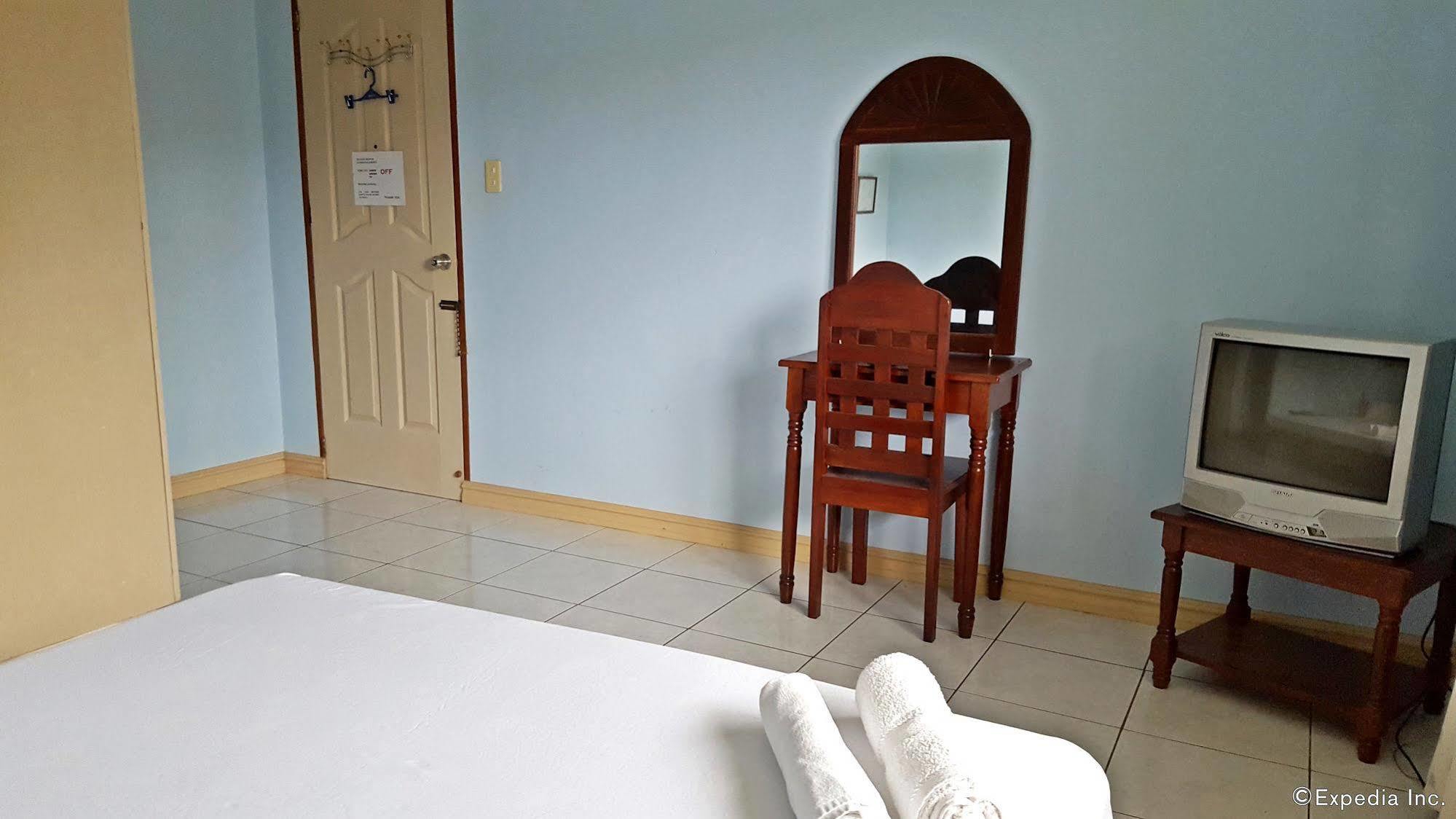Liberty Park Pension Puerto Princesa Extérieur photo